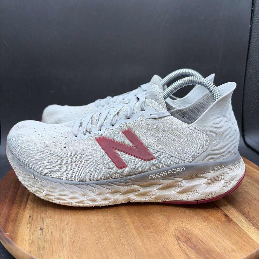 New Balance Fresh Foam 1080v10 Men’s Size 7.5 Running Shoes Gray Red Sneakers